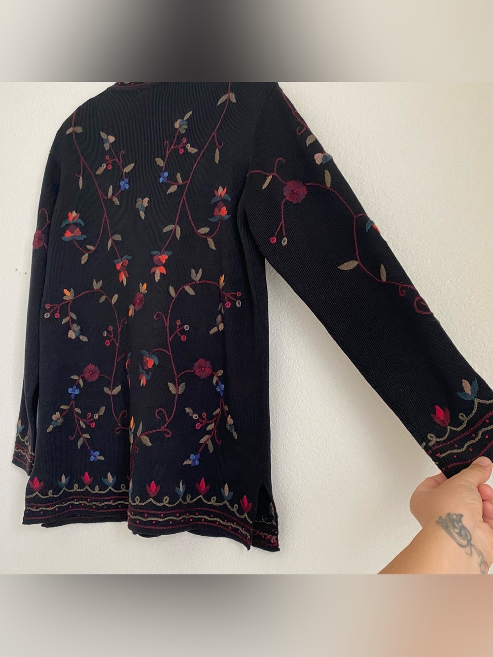 Vintage Mark, Fore & Strike floral embroidered Fig Vine button down cardigan, M - Picture 10 of 15